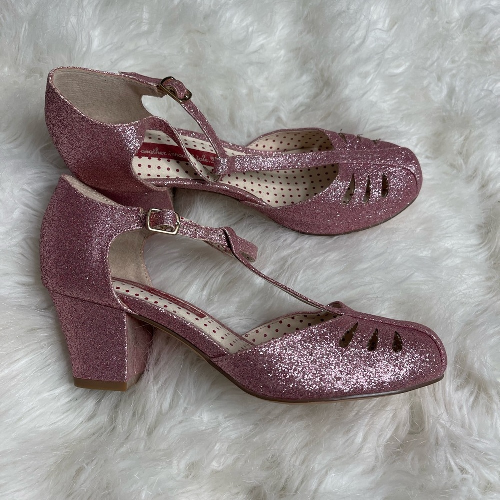 Wicked Glinda Pink glitter BAIT t strap heels size 6.5